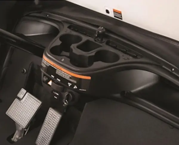 Automotive Style Dash With 4 Cup Holders